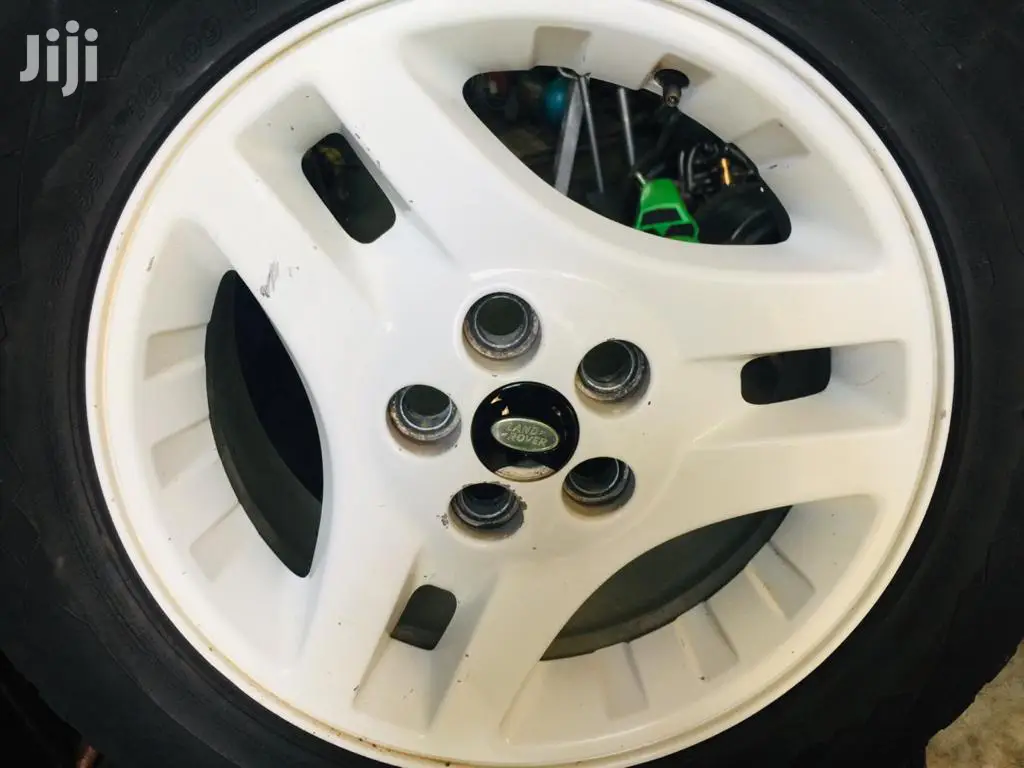 Ex-Uk 4 Landrover Tyres PLUS the Rims