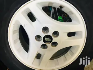 Ex-Uk 4 Landrover Tyres PLUS the Rims