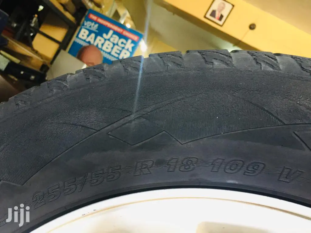 Ex-Uk 4 Landrover Tyres PLUS the Rims