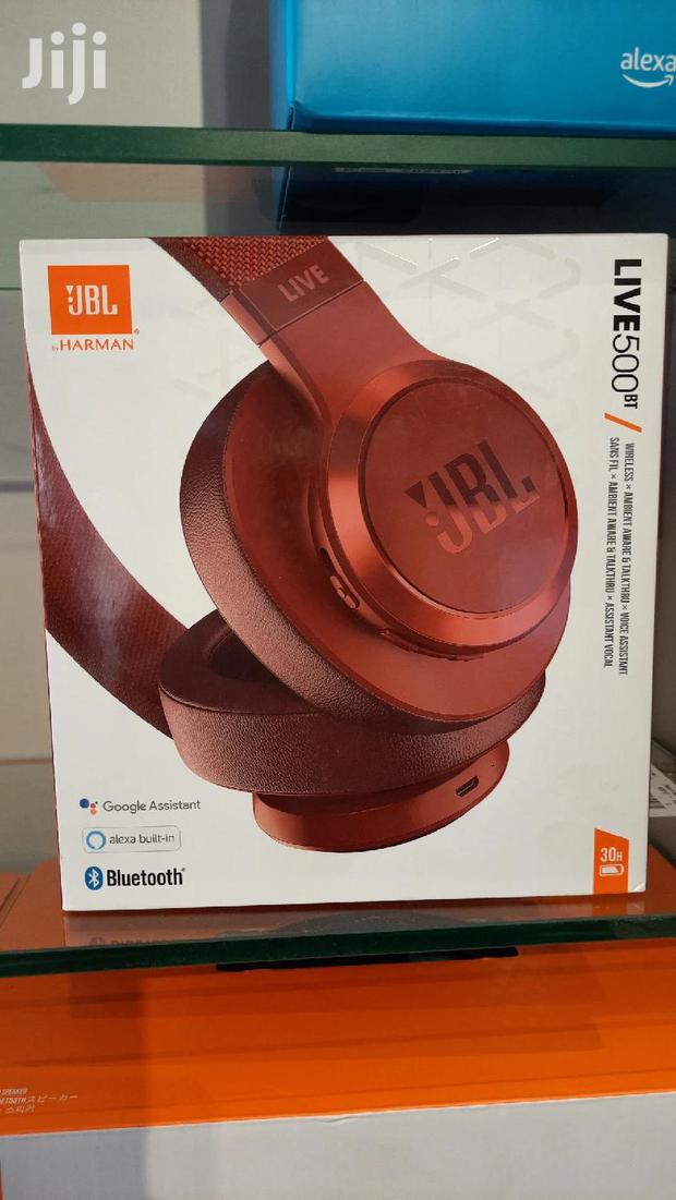 JBL Live 500 BT Wireless Headset.