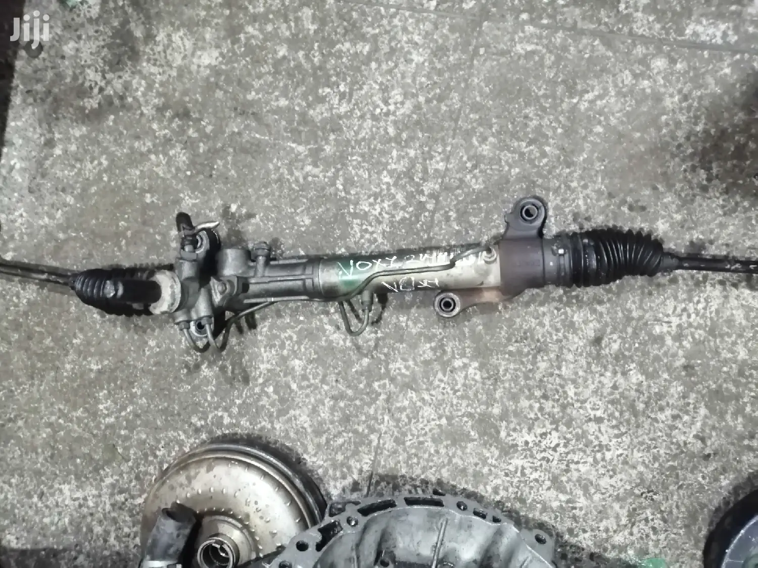 Toyota Voxy Steering Rack.