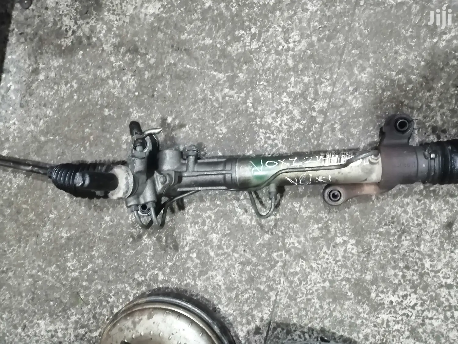 Toyota Voxy Steering Rack.