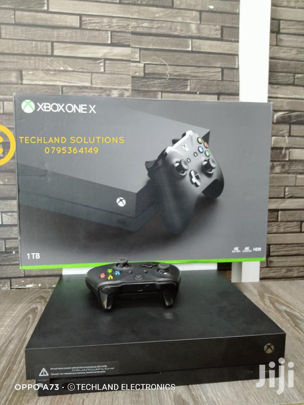Xbox One X , One Tb - thumbnail 3