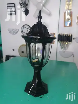 Straight Gate Light