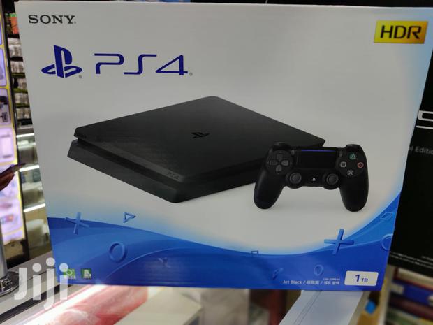 Ps4 1TB Slim Console - main view