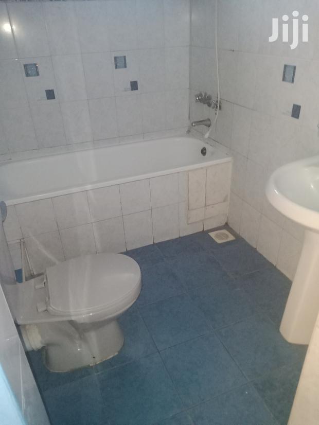 Three Bedroom Master Ensuite Service Charge Inclusive - thumbnail 5