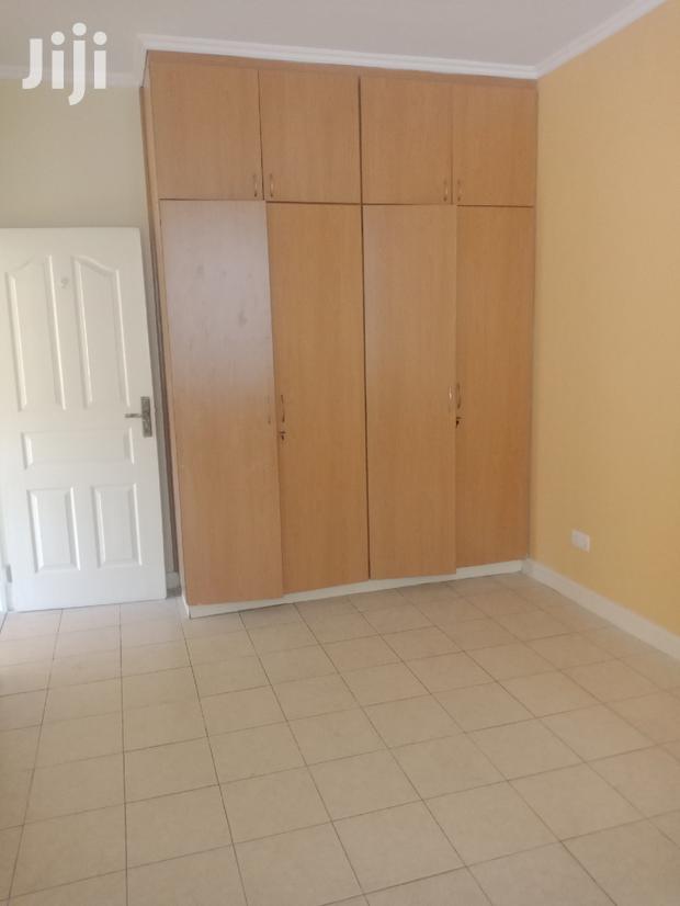 Three Bedroom Master Ensuite Service Charge Inclusive - thumbnail 9