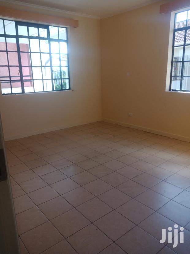 Three Bedroom Master Ensuite Service Charge Inclusive - thumbnail 10