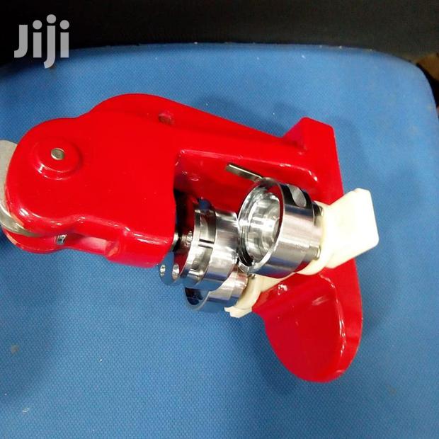 Button Badge Machine - thumbnail 2