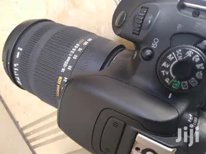 DSLR Canon 700D