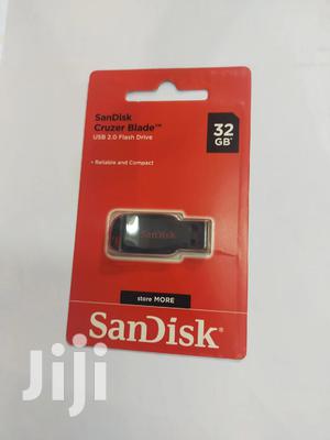 Usb 2.0 Flash Drive 32gb - thumbnail 2