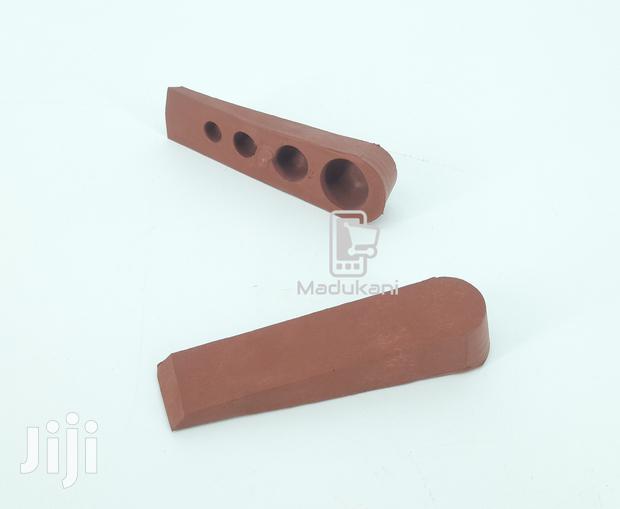 4 Pack Rubber Door Stopper Wedges, Non Marking, Anti Slip - thumbnail 4