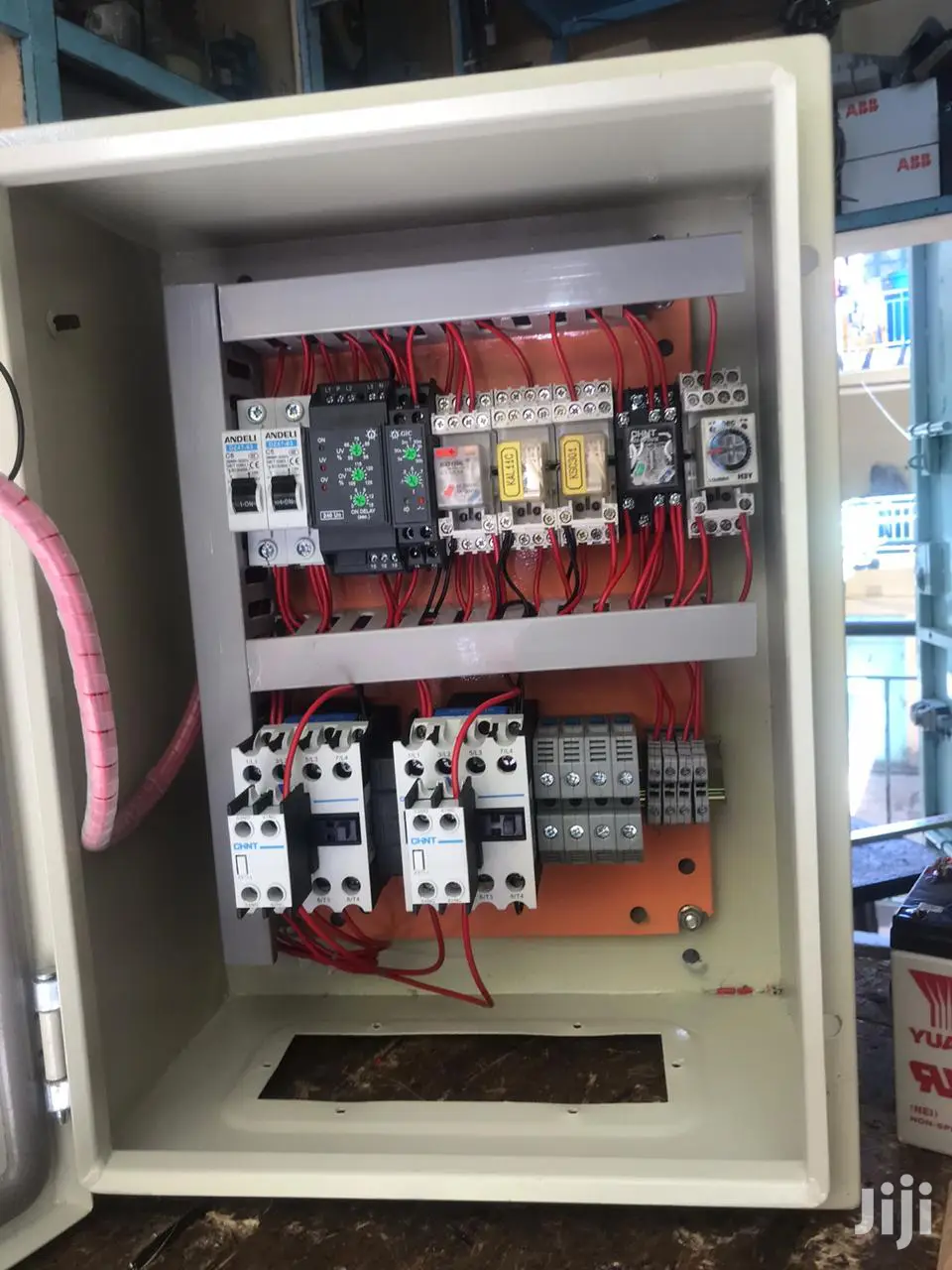 Single Phase Automatic Transfer Switch (ATS)