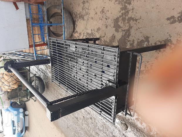 Charcoal Grill - thumbnail 2