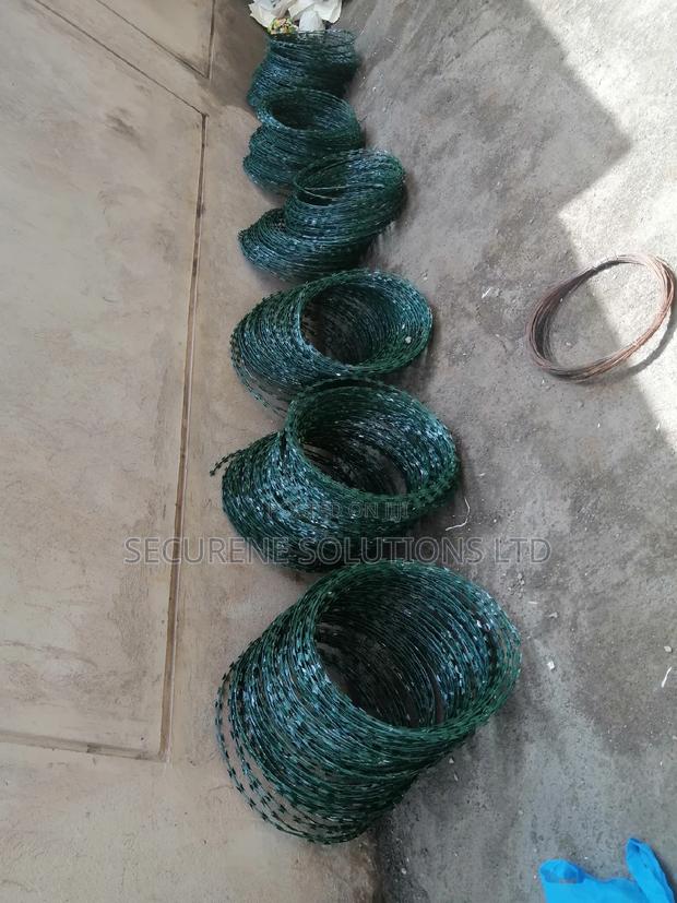 450 Mm Doulble Galvanised Green Razor Wire - thumbnail 5