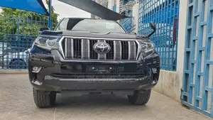 Toyota Land Cruiser Prado 2017 2.7 Black