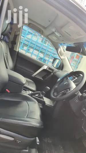 Toyota Land Cruiser Prado 2017 2.7 Black