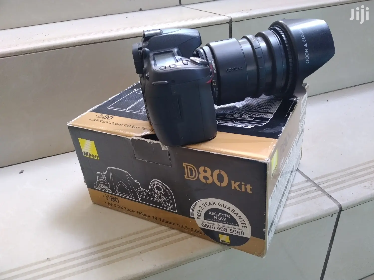 DSLR Nikon D80