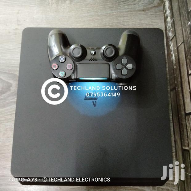 Black Slim SONY Playstation 4
