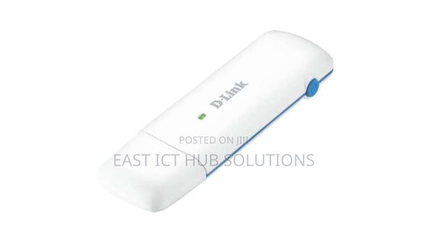 Universal SIM CARD Internet USB Modem 3G/4G  (White In Color) - main view