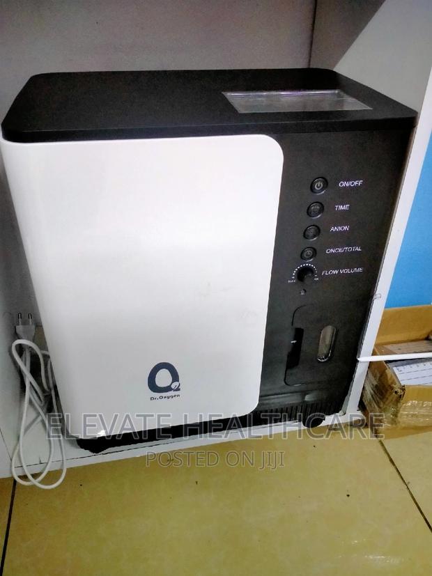 Oxygen Concentrator - thumbnail 2