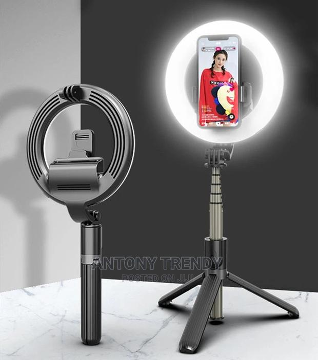 L07 Portable LED Ring Light Bluetooth Selfie Stick Trip