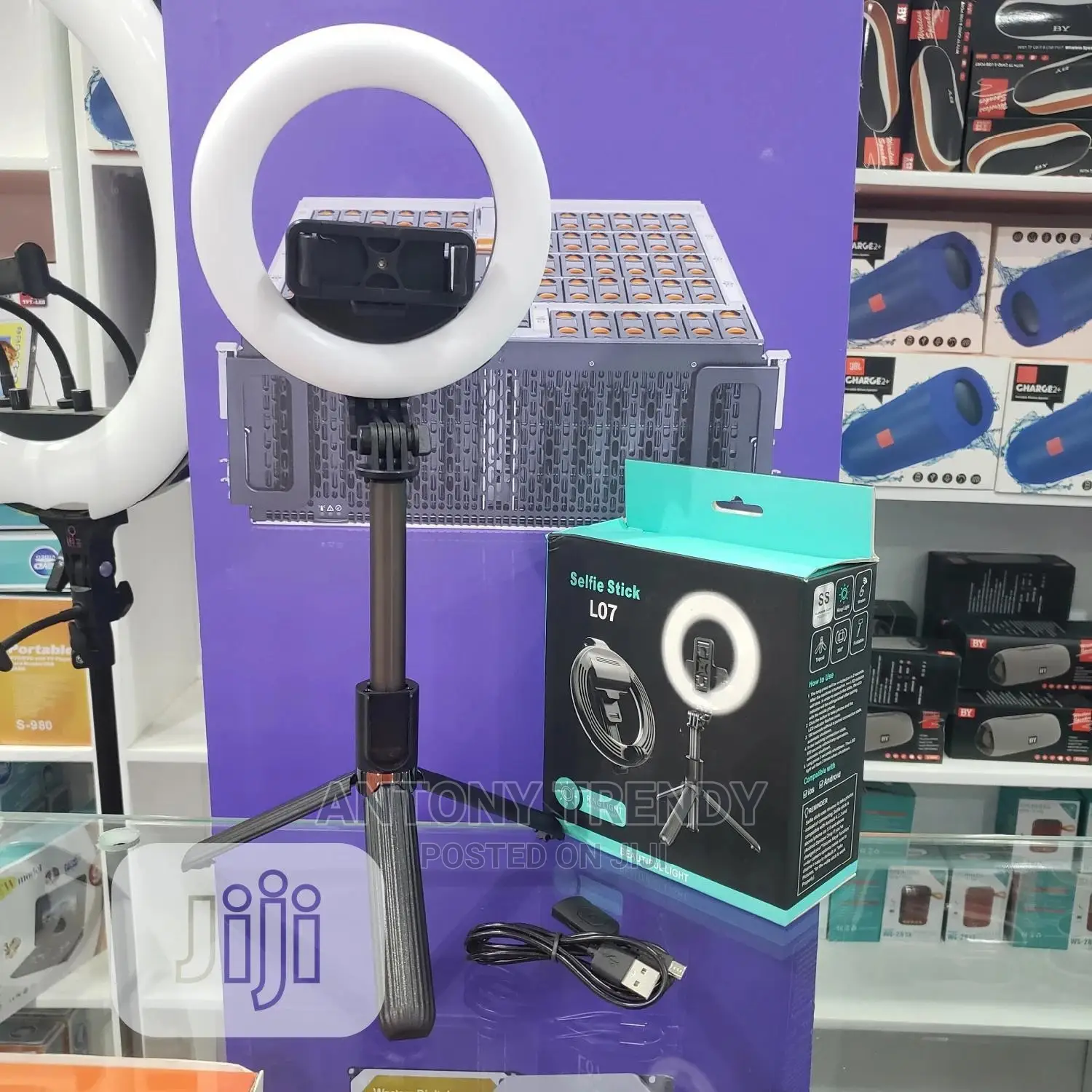 L07 Portable Led Ring Light Bluetooth Selfie Stick Trip