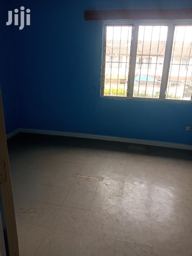 Three Bedrooms Plus Sq South C - thumbnail 3