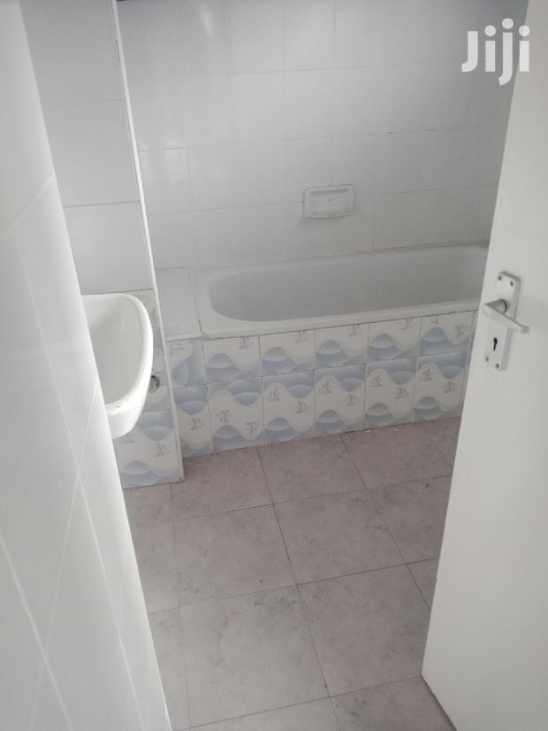 Three Bedrooms Plus Sq South C - thumbnail 18