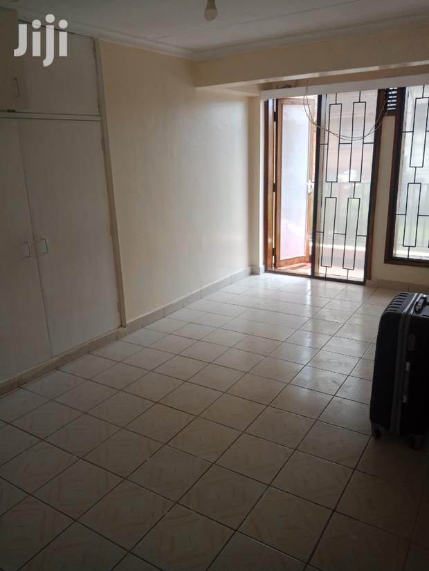 Four Bedrooms Plus Sq South C - thumbnail 7