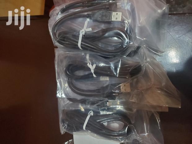 Original Ps4 Charging Cables - main view