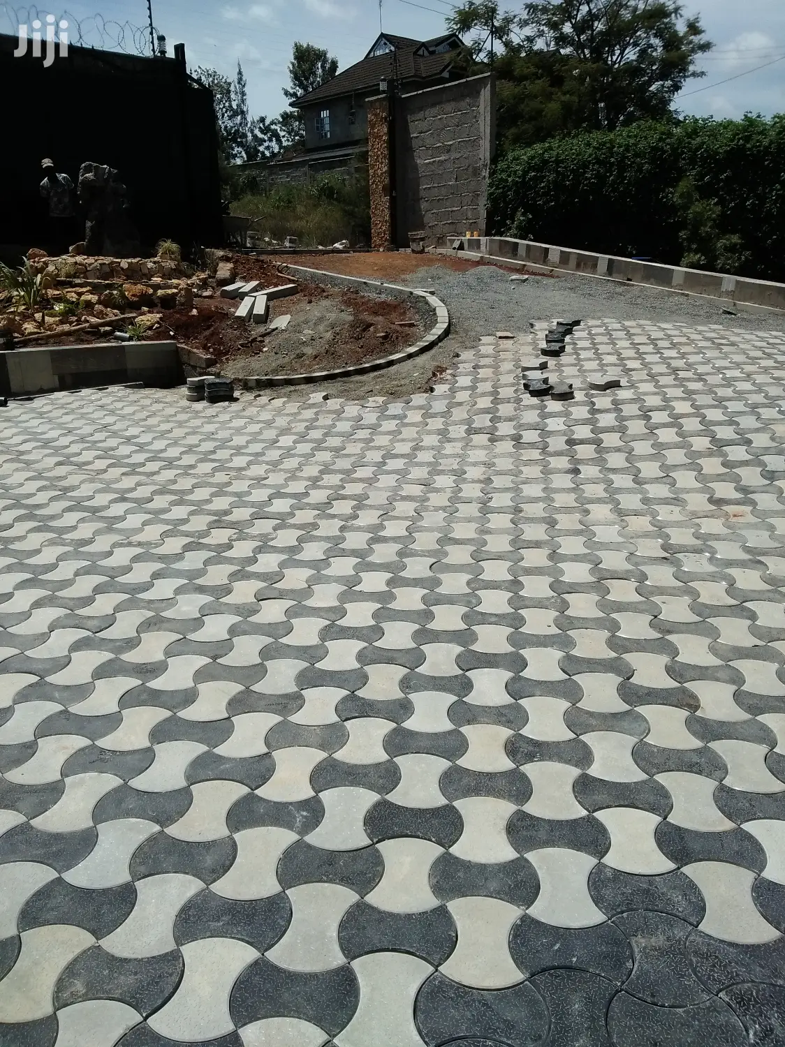 Cabro Fixing and Services