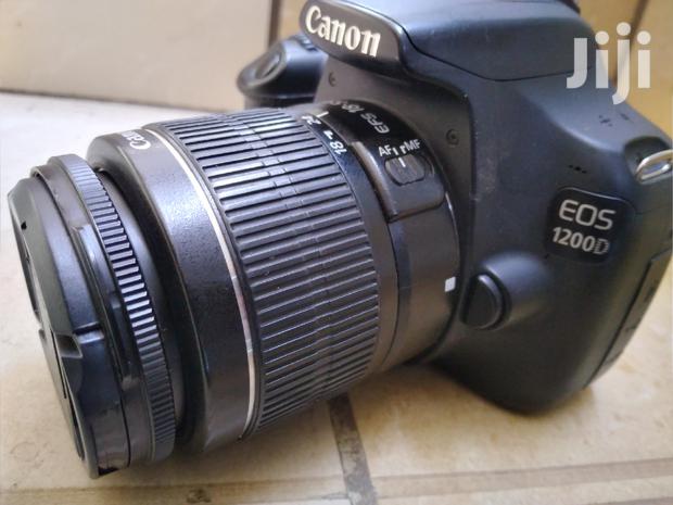 Canon 1200D Dslr