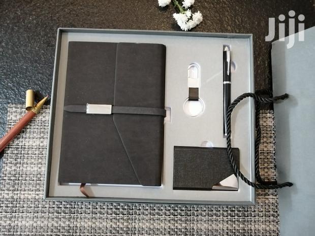 Glamourous Gift Set - main view