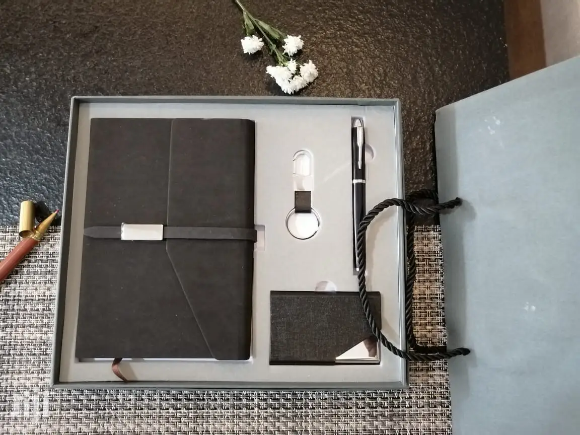 Glamourous Gift Set