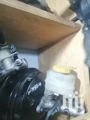 Nissan Wingroad Brake Booster Master Cylinder.