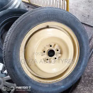 Doughnut Tyres Size 17