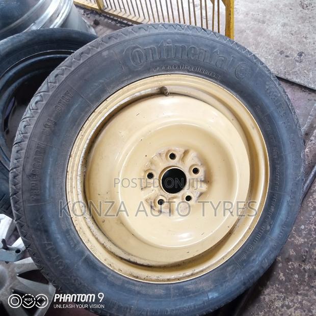 Doughnut Tyres Size 17
