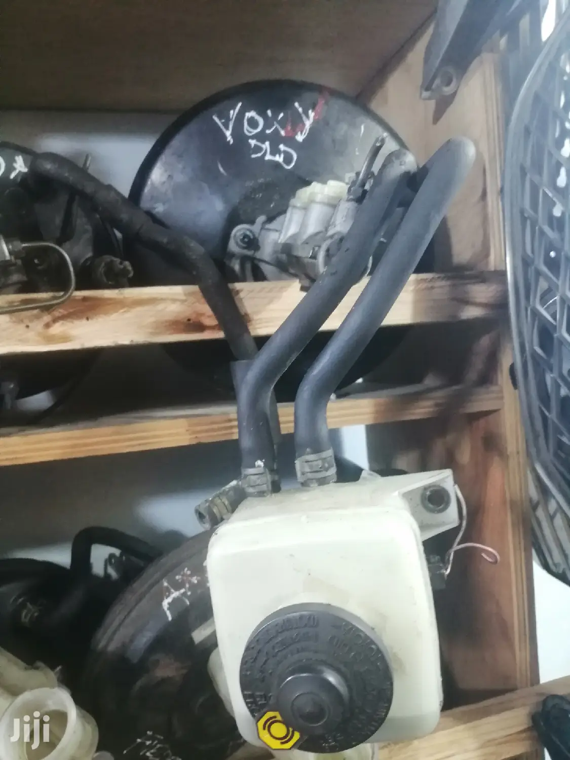 Toyota Voxy Booster/Master Cylinder, Old Model.