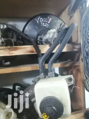 Toyota Voxy Booster/Master Cylinder, Old Model.