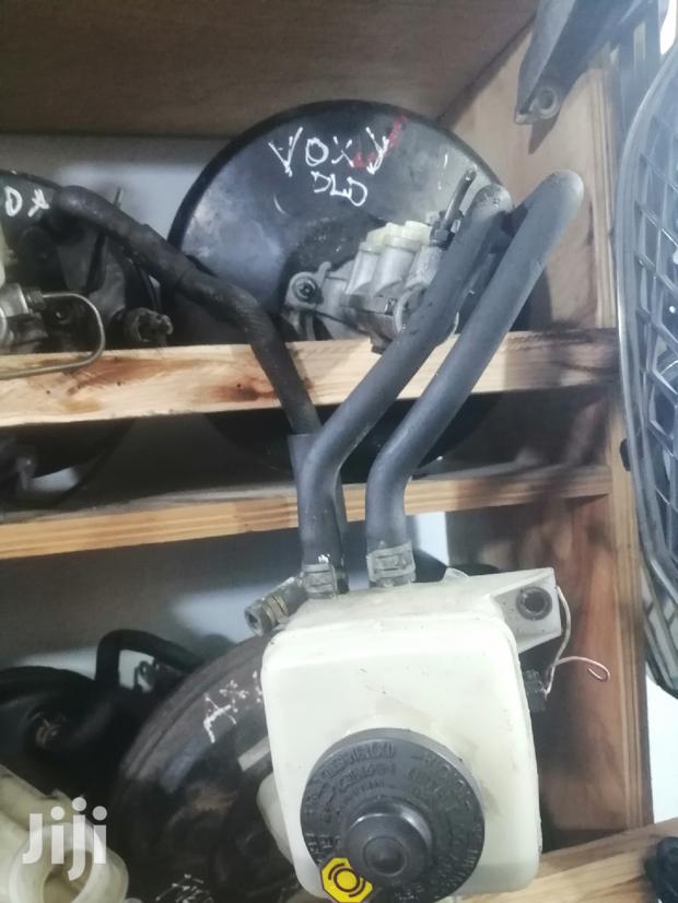 Toyota Voxy Booster/Master Cylinder, Old Model. - thumbnail 2