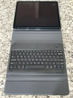 iPad Pro 12.9 2021 Keyboard Case With Apple Pencil Slot