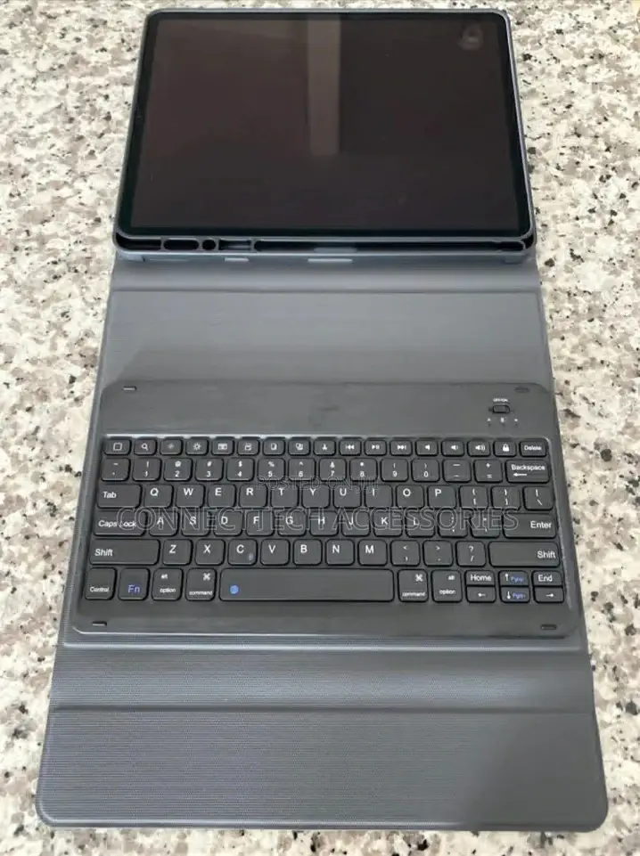 iPad Pro 12.9 2021 Keyboard Case With Apple Pencil Slot