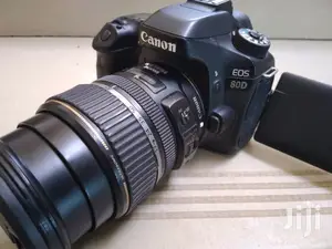 DSLR Canon 80D