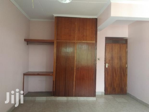 Spacious 2bedroomed Guest Wing to Let - thumbnail 5
