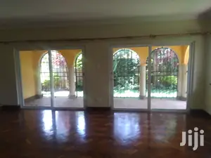 Modern 4bedroomed Mansion, 2nodsqs to Let