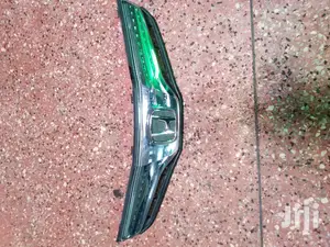 Honda Fit Shuttle Glass Grill