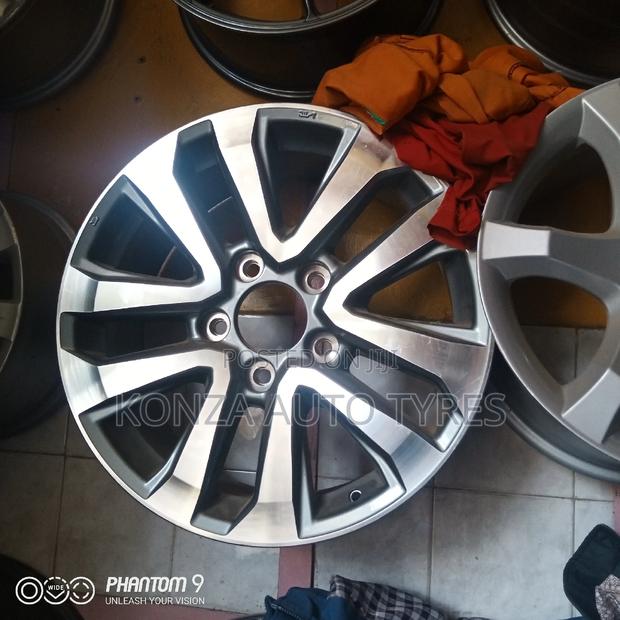 Toyota V8 Sport Rims Size 20 With Cups