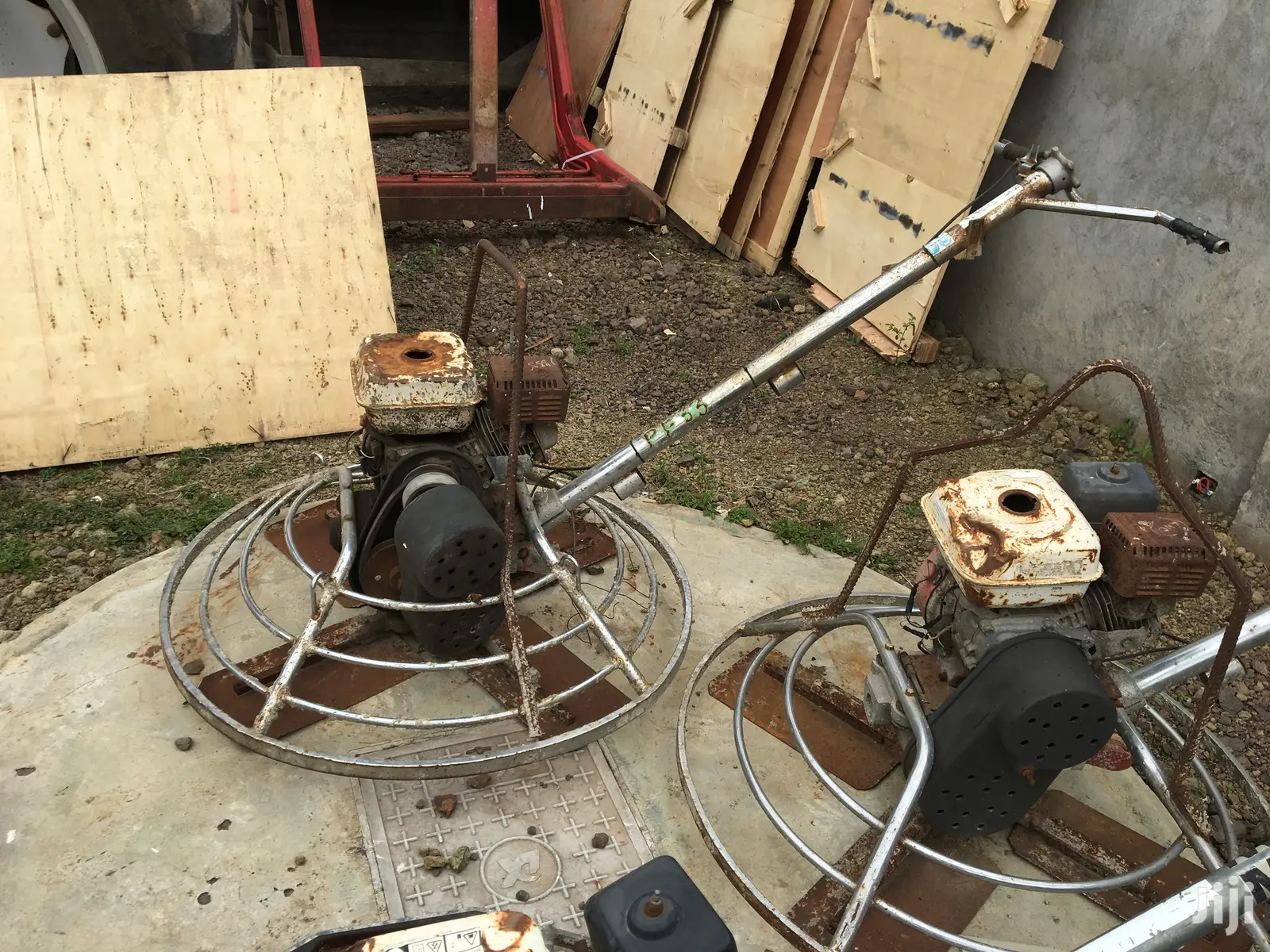 Used Power Floats for Sale