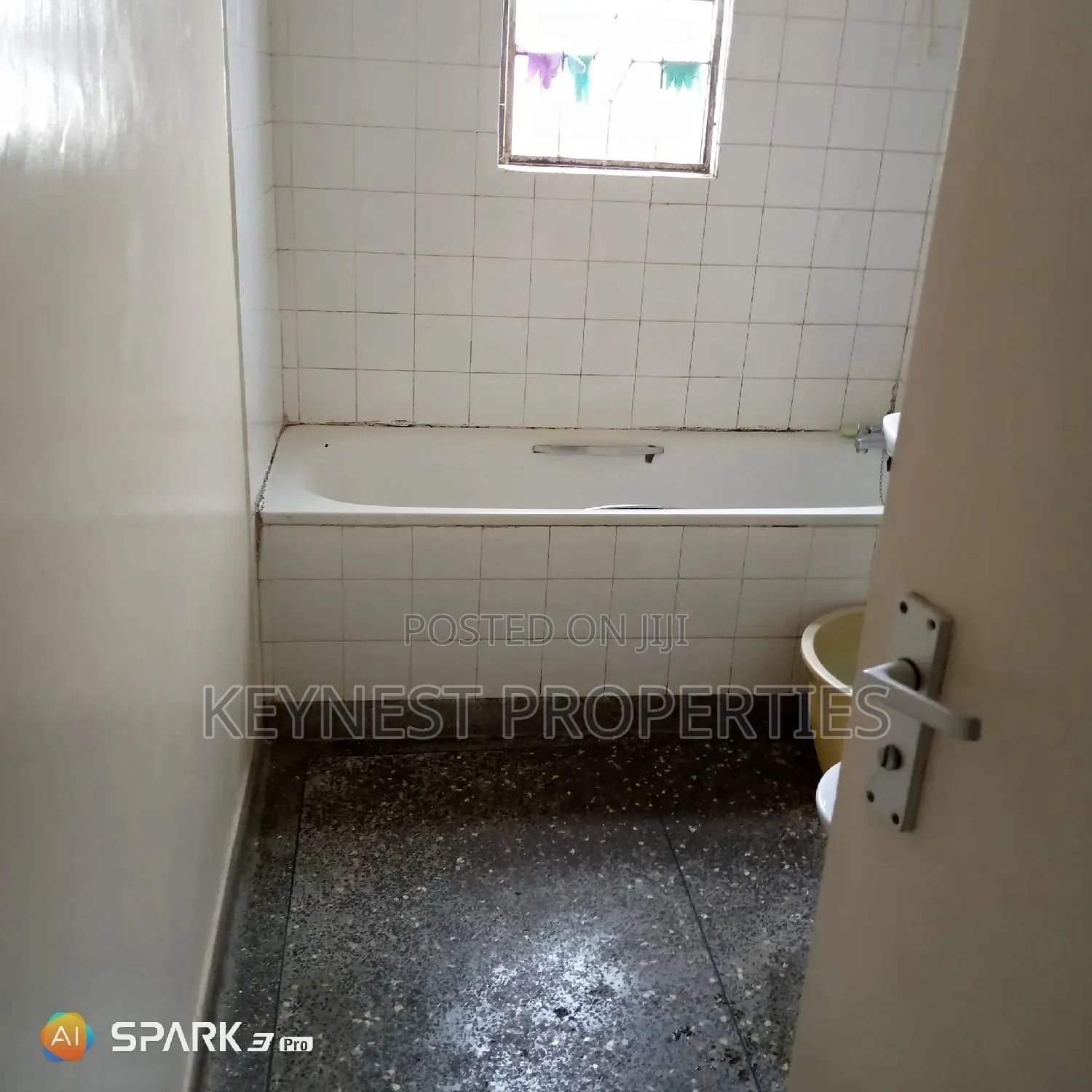 3bdrm Apartment in Nyayo Estate, Embakasi for sale